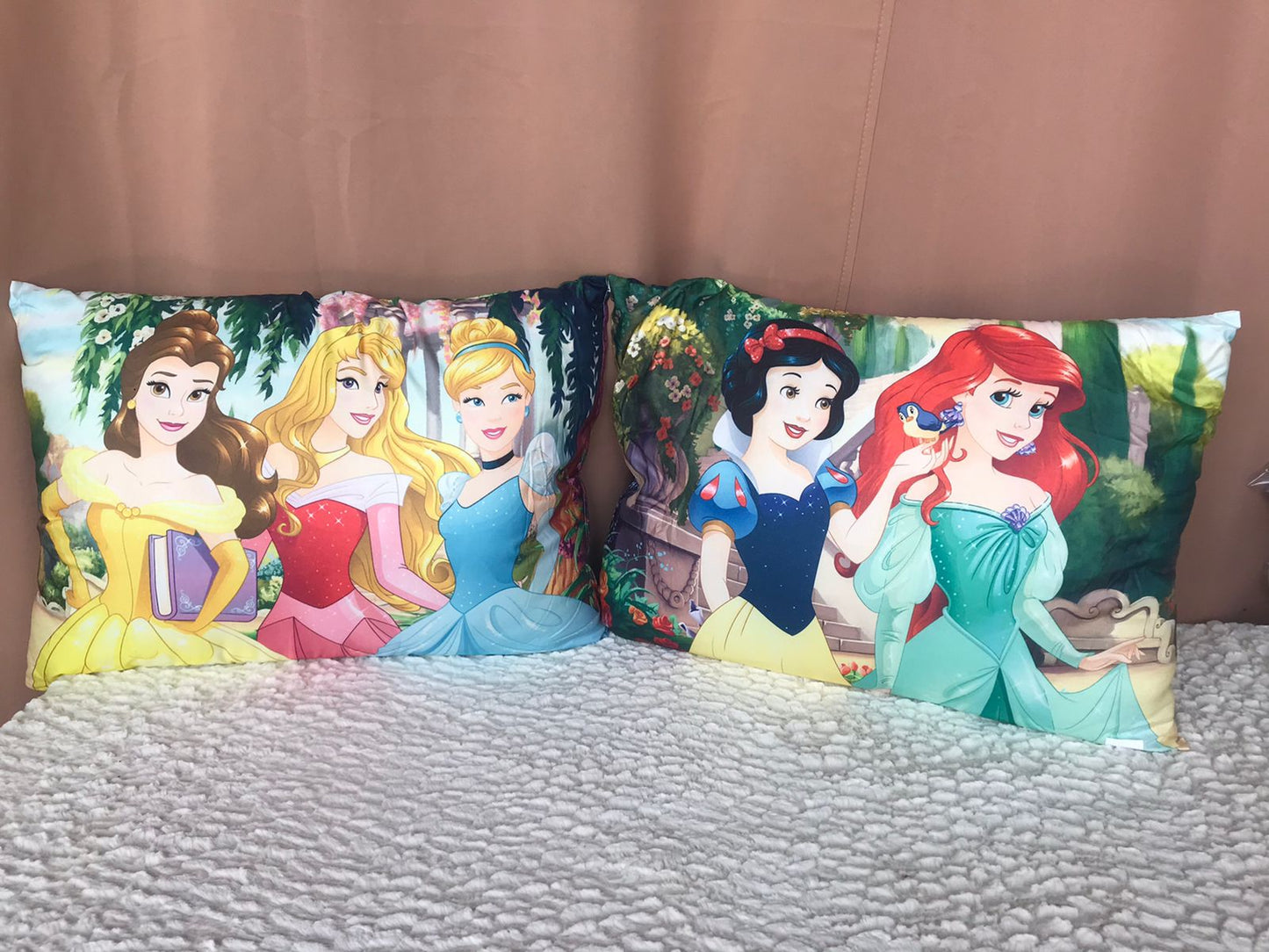Almohada de Personajes Matrimonial