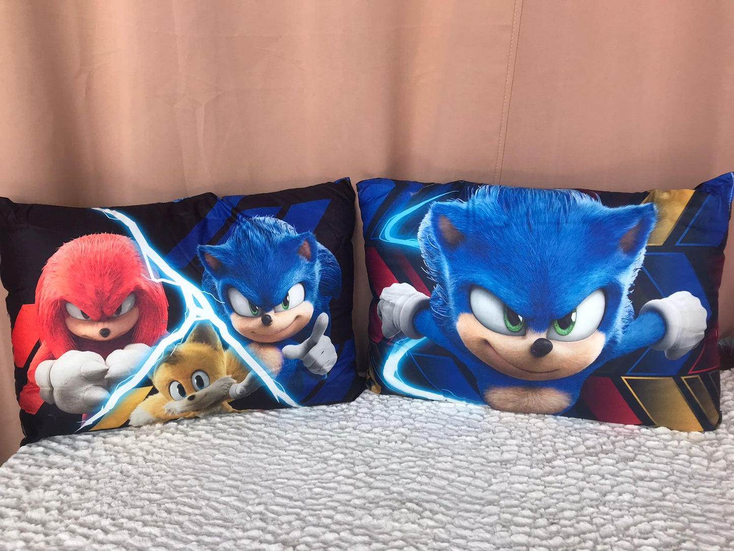 Almohada de Personajes Matrimonial