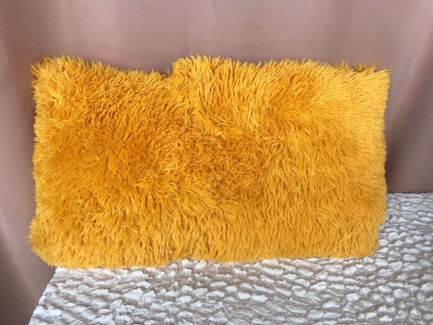 Almohada Pelo Alto Matrimonial